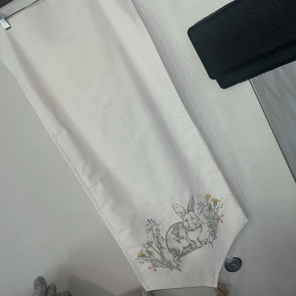 Bunny Rabbit IVORY Table Runner Easter Spring Floral 100% Cotton 18